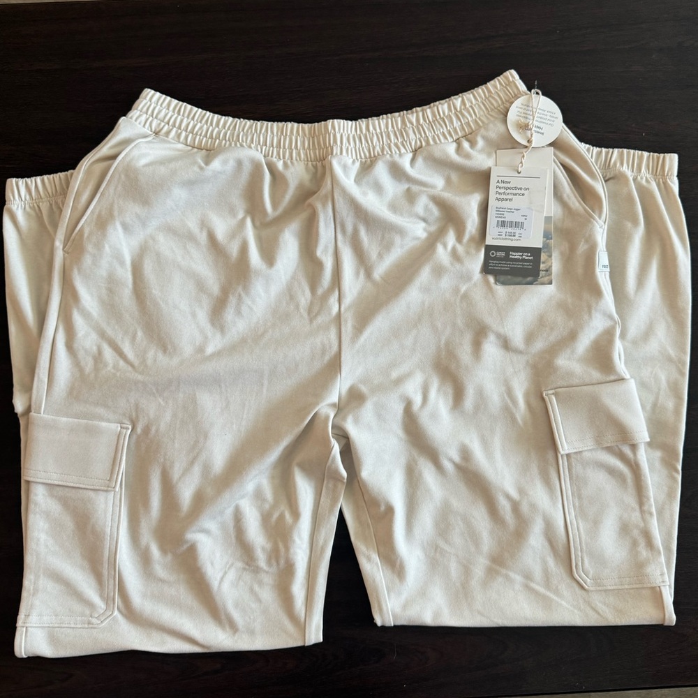 Vuori- Boyfriend Cargo Jogger